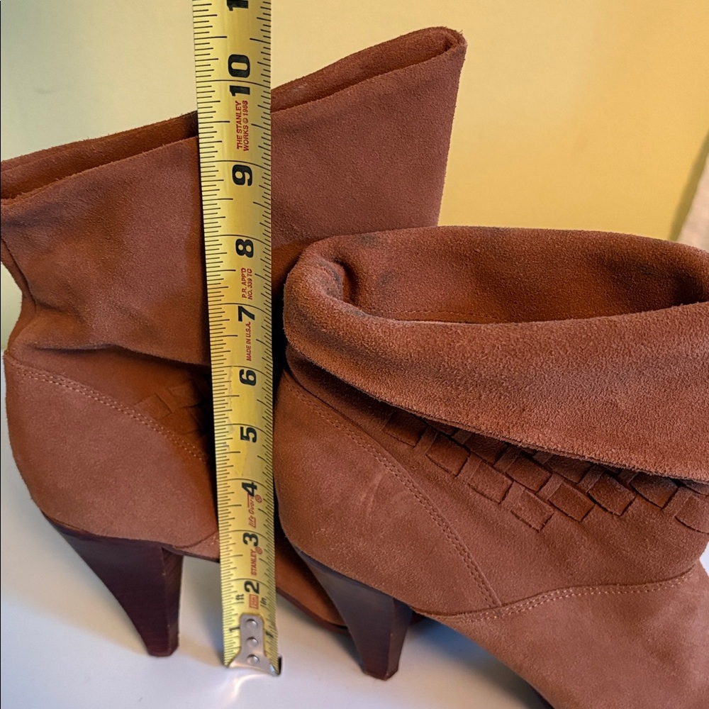 farylrobin Anthropologie Tan Suede Slouchy Foldover Heeled Ankle Boot Size 8 - Picture 14 of 15